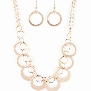 Necklace and earrings set